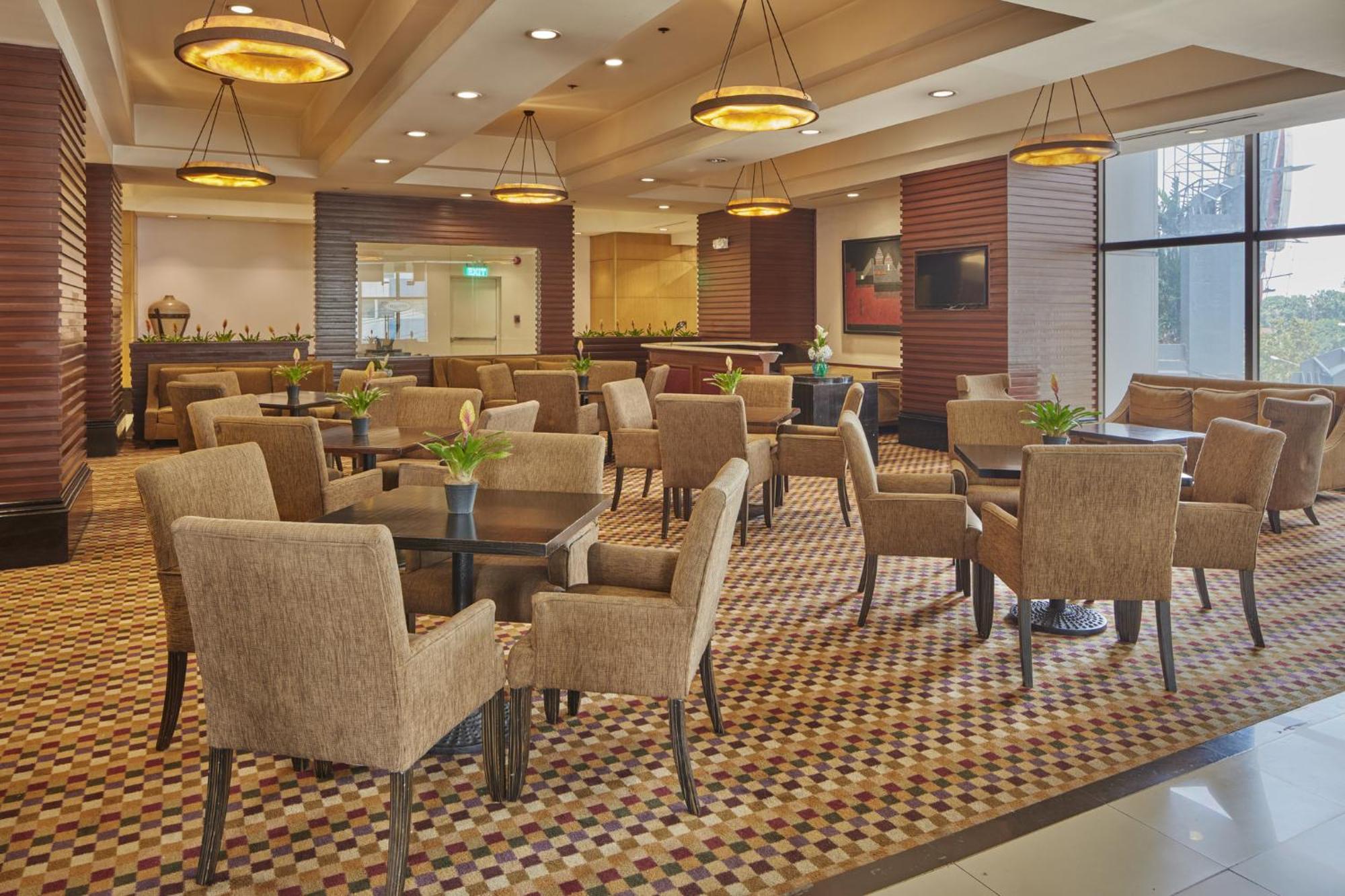Holiday Inn & Suites Manila Galleria By Ihg Pasig City Kültér fotó